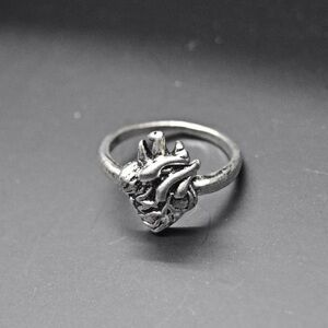 Anatomical Heart Ring